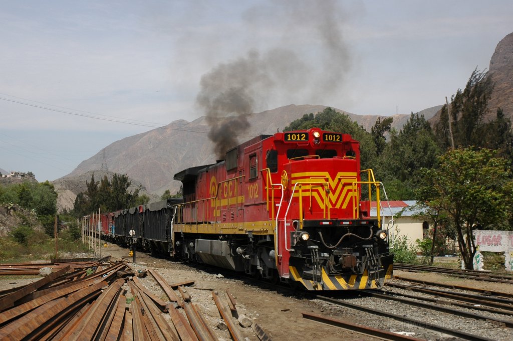 2025-0004-281110.jpg - FCCA GE C39-8 1012 / Tornamesa 28.11.2010