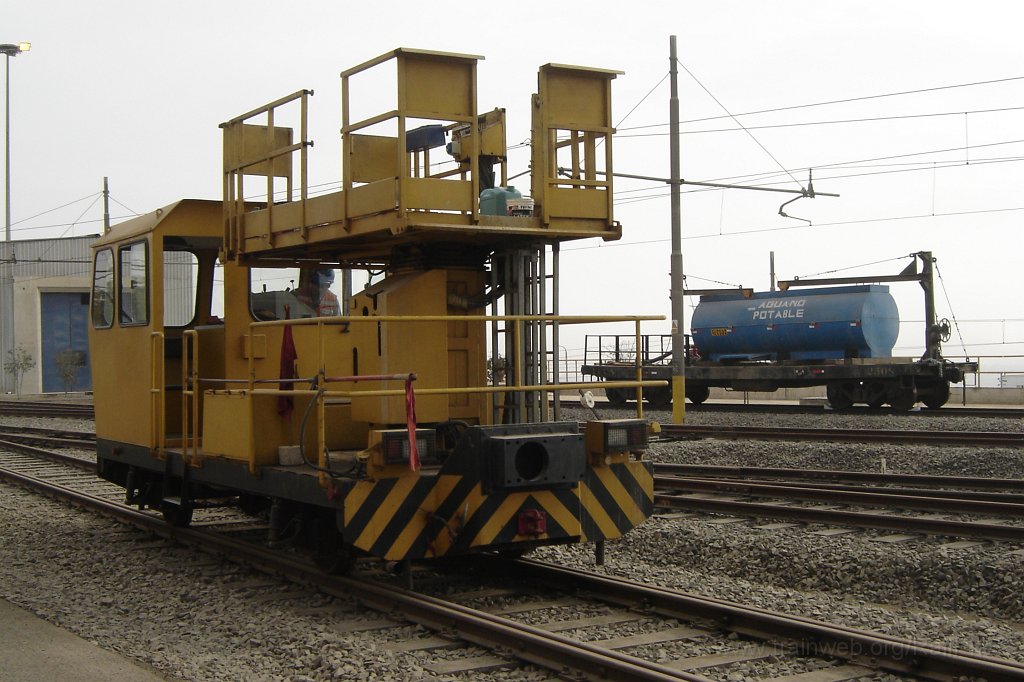 2033-0035-021210.jpg - AATE Tm.--+ FCCA 2508 / Patio Taller 02.12.2010