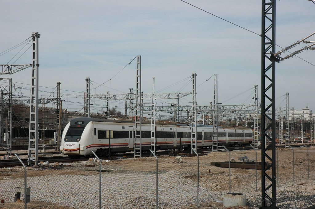 2036-0001-111210.jpg - Renfe 449.509-9 / Madrid-Chamartin 11.12.2010