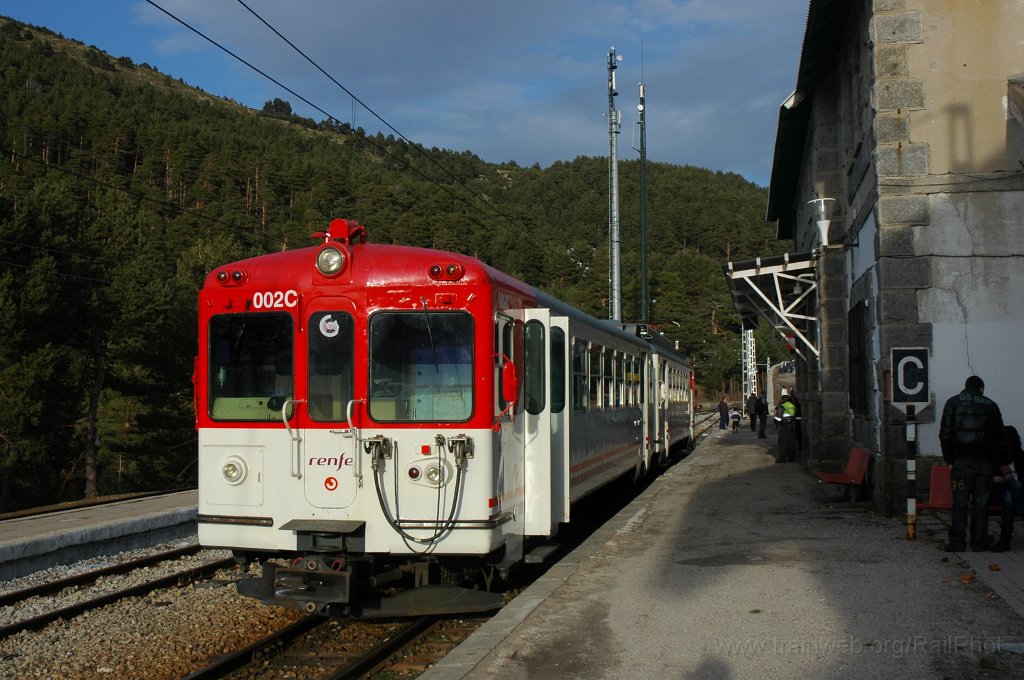2044-0011-121210.jpg - Renfe 442.002-2 / Los Cotos 12.12.2010