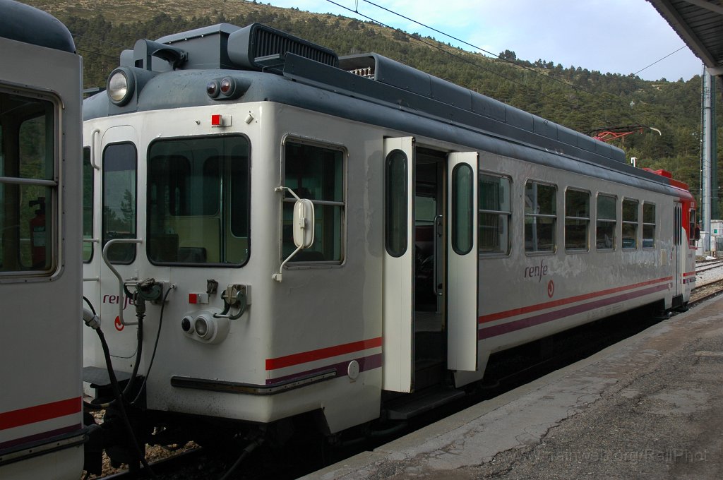 2044-0036-121210.jpg - Renfe 442.002-2 / Los Cotos 12.12.2010