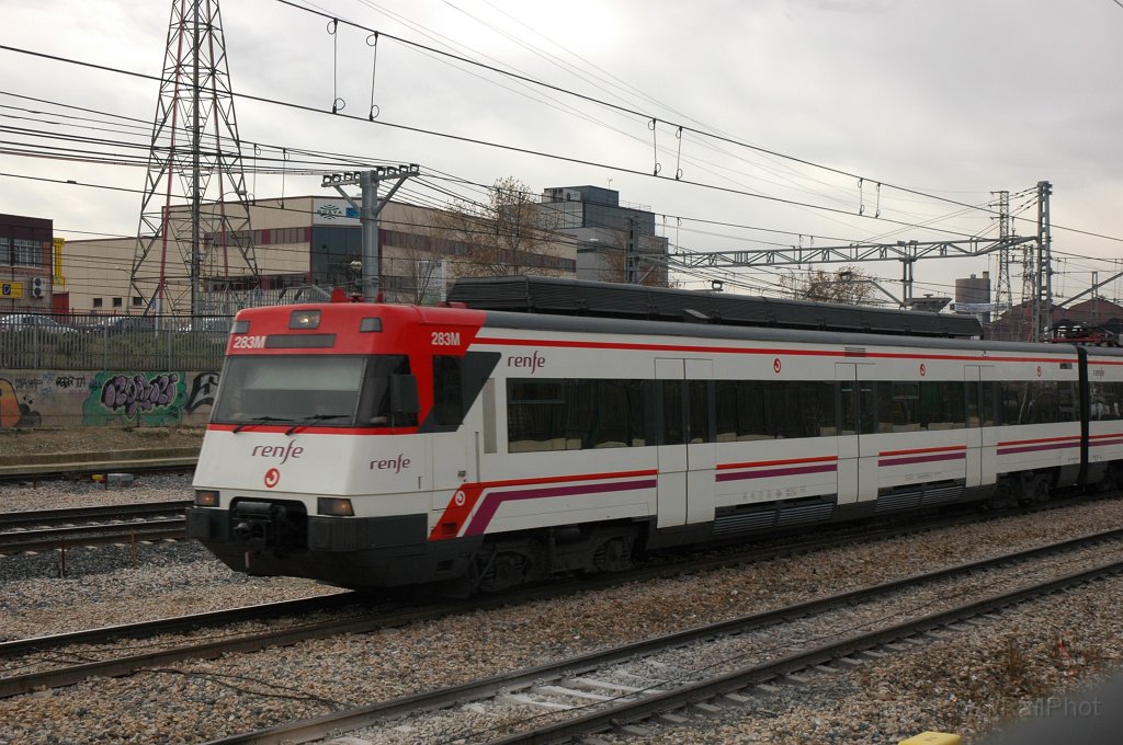 2046-0044-181210.jpg - Renfe 446.283-4 / Villaverde Alto 18.12.2010