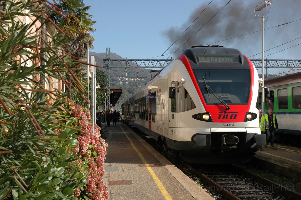 2661-0047-211012.jpg - TILO RABe 524.003 «Tre Valli» / Luino 21.10.2012
