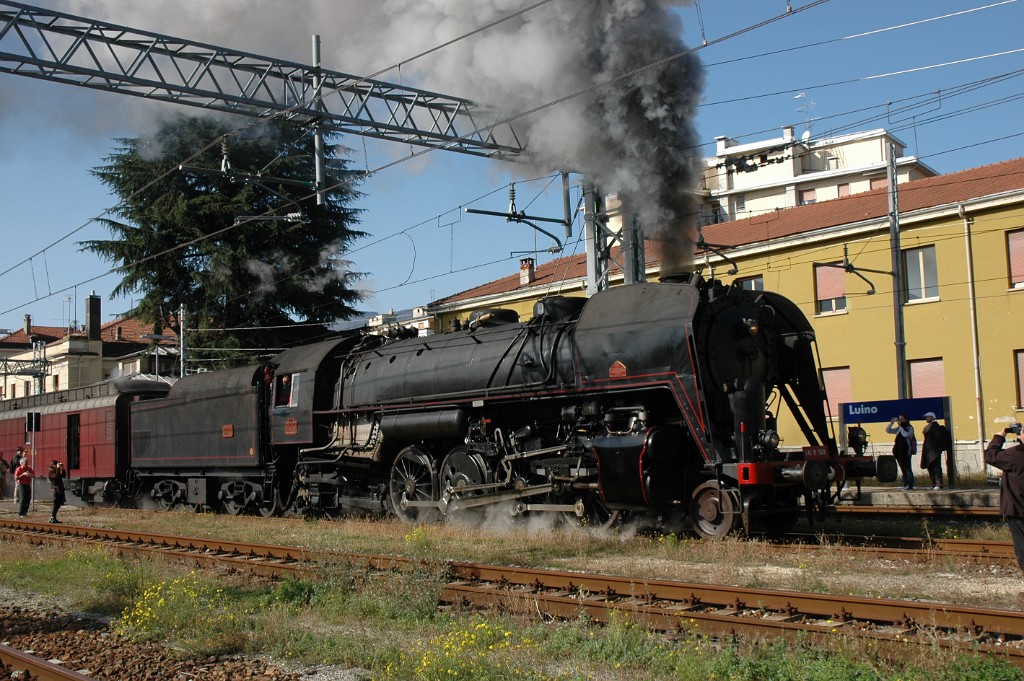 2662-0047-211012.jpg - SNCF 141 R 568 / Luino 21.10.2012