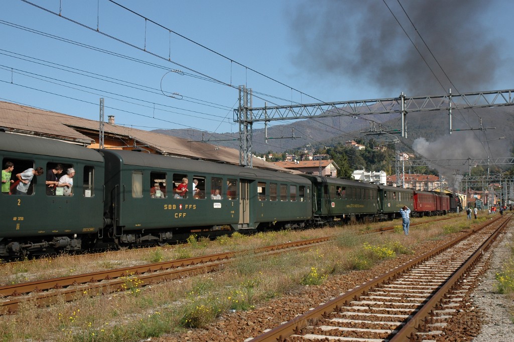 2663-0017-211012.jpg - SNCF 141 R 568 / Luino 21.10.2012