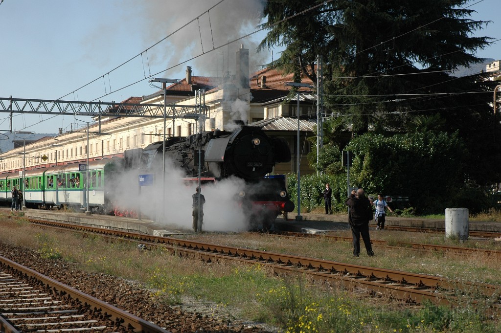 2663-0035-211012.jpg - DR 50.3673 / Luino 21.10.2012