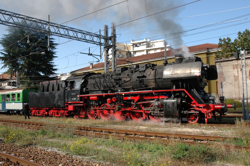 2663-0044-211012.jpg - DR 50.3673 / Luino 21.10.2012
