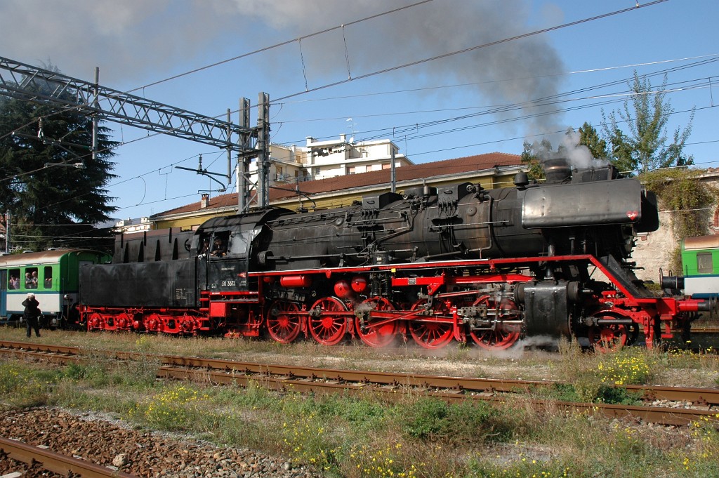2663-0046-211012.jpg - DR 50.3673 / Luino 21.10.2012