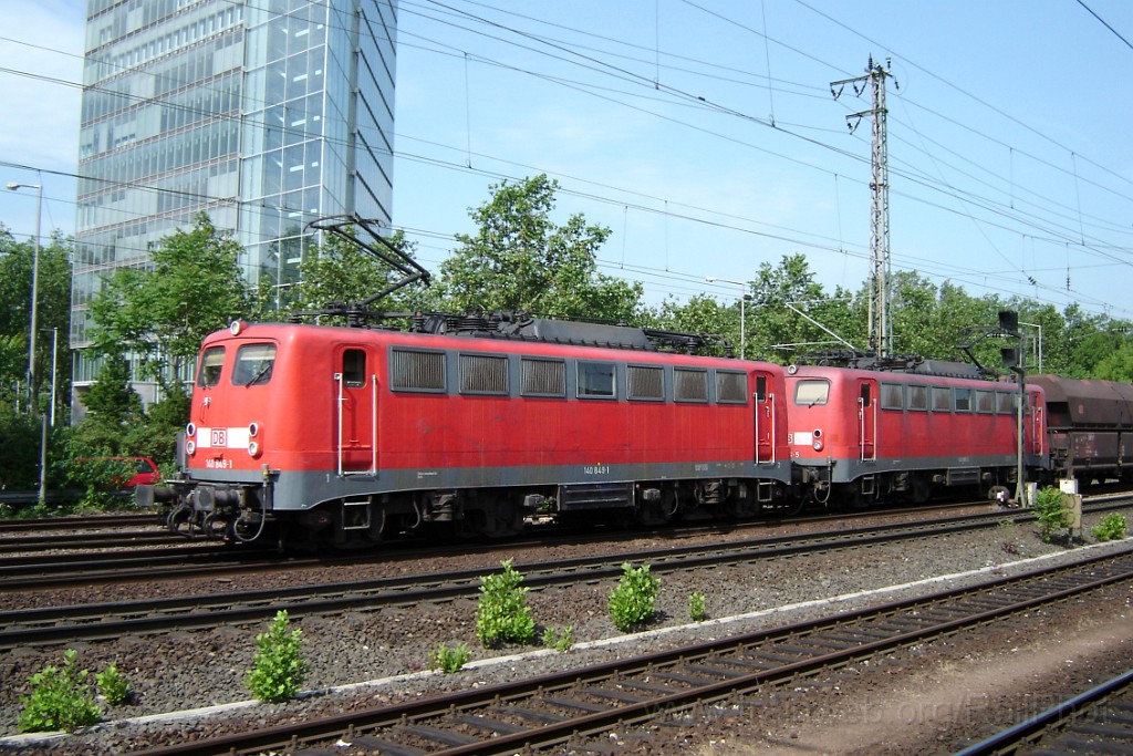 1489-0035-020608.jpg - DBAG 140.849-1 + 866-5 / Mannheim Hbf 2.6.2008
