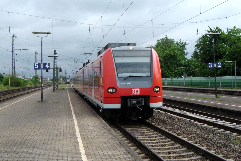 1494-0014-030608.jpg - DBAG 425.116-1 / Mannheim-Friedrichsfeld 3.6.2008