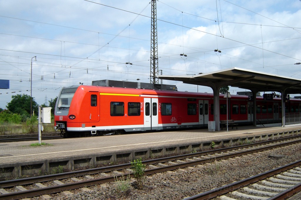 1495-0035-030608.jpg - DBAG 425.254-0 / Mannheim-Friedrichsfeld 3.6.2008