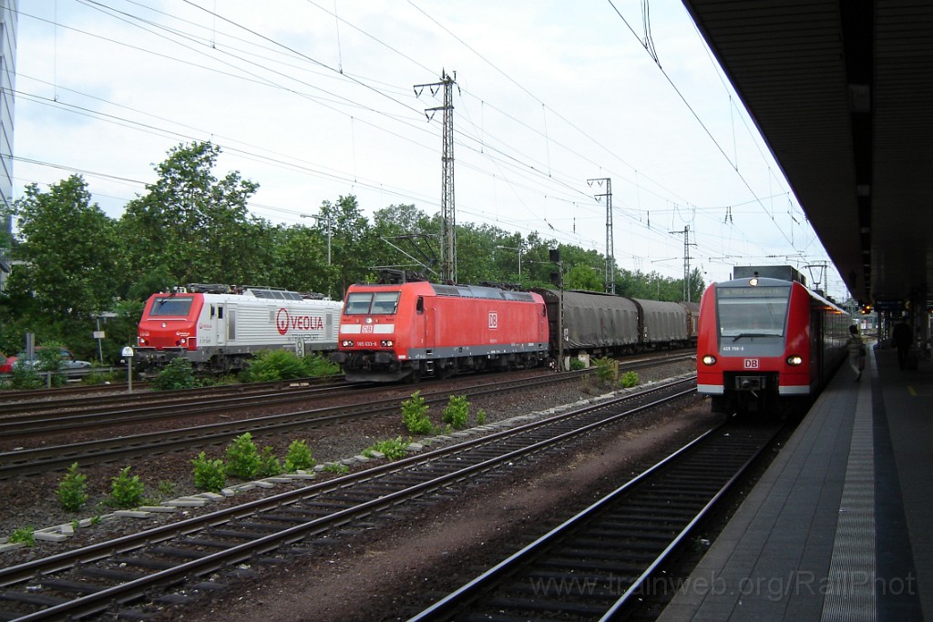 1500-0045-040608.jpg - Veolia F E37 509 + DBAG 185.033-8 + 425.768-9 / Mannheim Hbf 4.6.2008