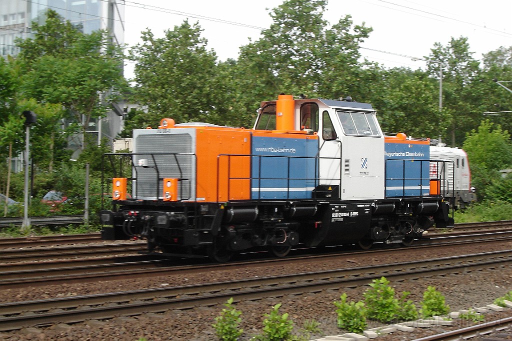 1501-0011-040608.jpg - NBE 212.196-0 / Mannheim Hbf 4.6.2008