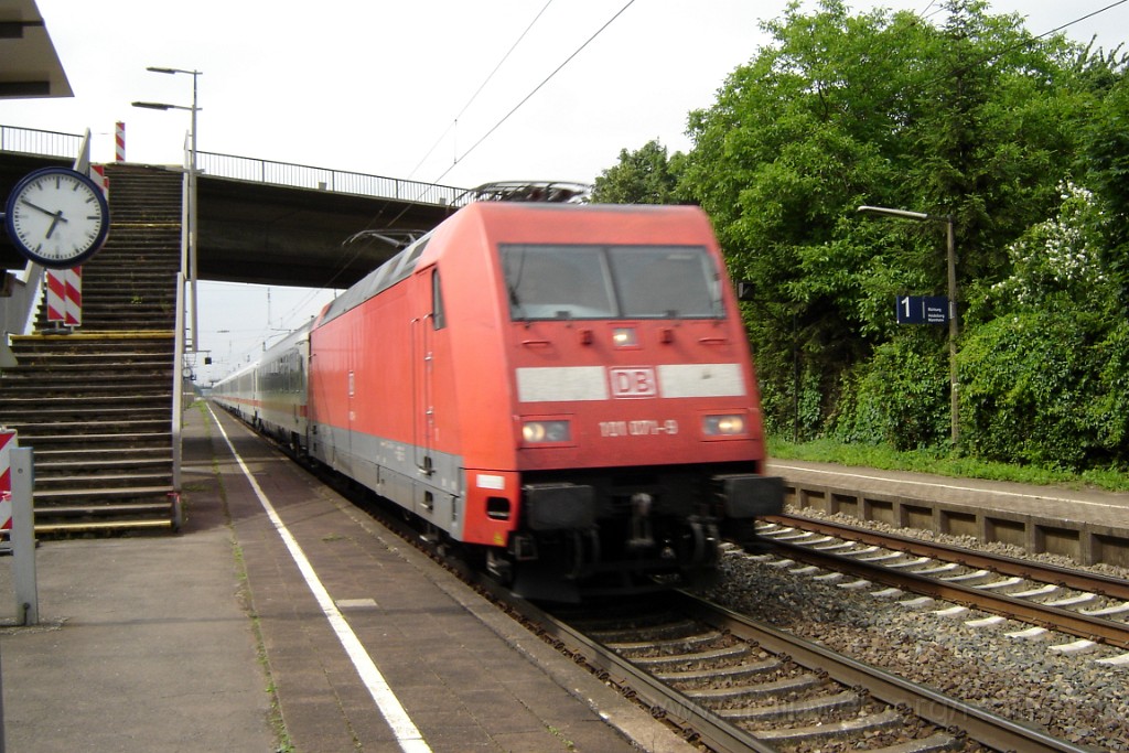 1501-0021-040608.jpg - DBAG 101.071-9 / Großsachsen-Heddesheim 4.6.2008