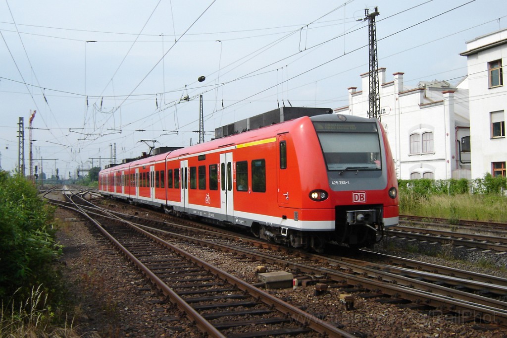1504-0019-050608.jpg - DBAG 425.263-1 / Weinheim (Bergstraße) 5.6.2008