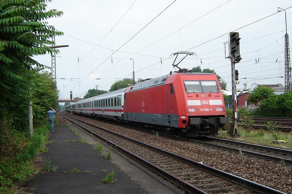 1507-0029-060608.jpg - DBAG 101.092-5 / Ludwigshafen-Oggersheim 6.6.2008