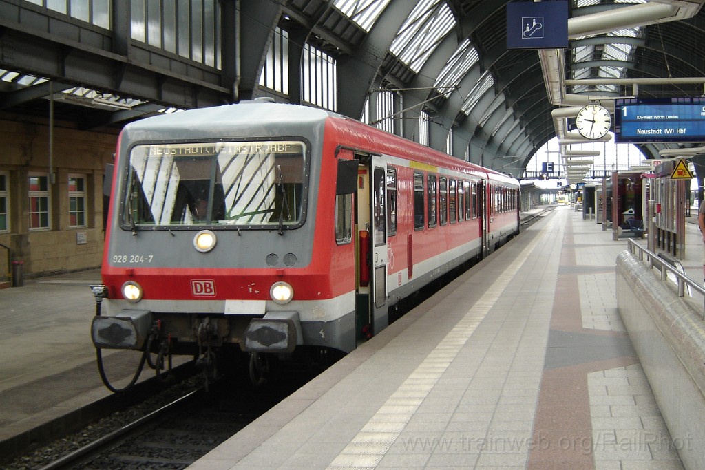 1512-0034-080608.jpg - DBAG 928.204-7 / Karlsruhe Hbf 8.6.2008