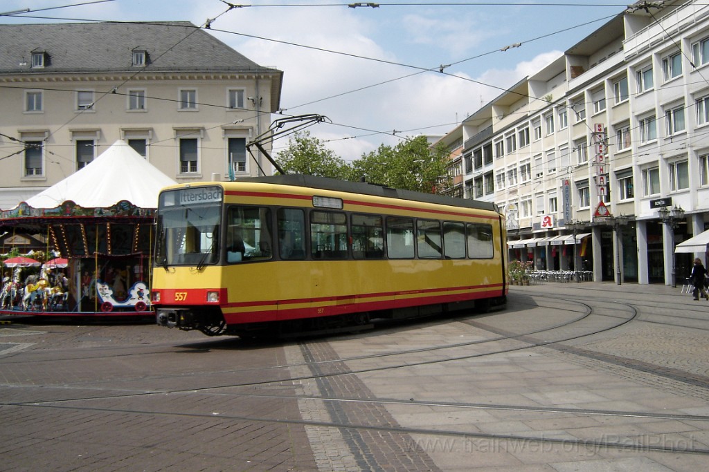 1513-0019-080608.jpg - VBK GT8-80C 557 / Marktplatz 8.6.2008