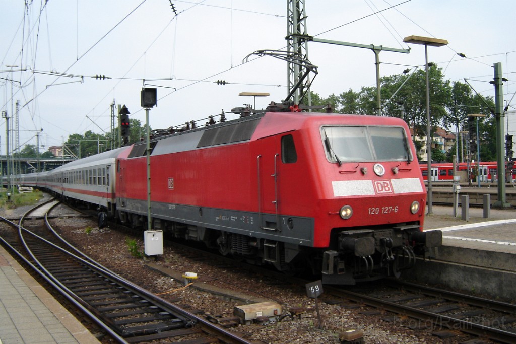1520-0021-110608.jpg - DBAG 120.127-6 / Mannheim Hbf 11.6.2008