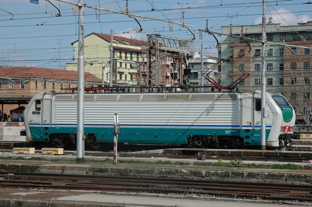 2358-0030-200412.jpg - FS E 402B.174 / Milano C 20.4.2012