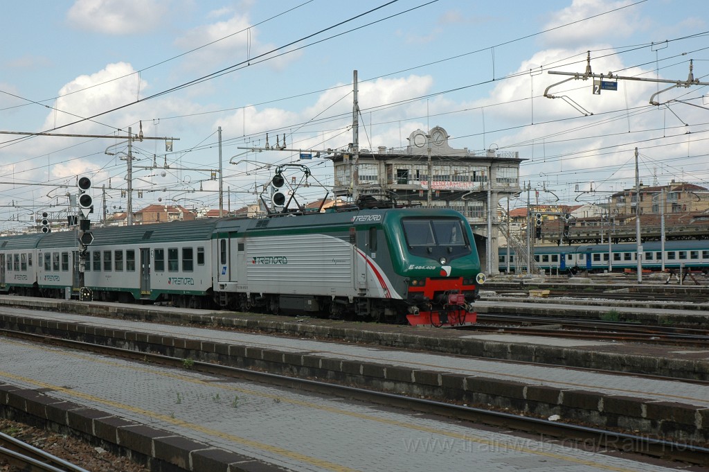 2359-0023-200412.jpg - Trenord E 464.409 / Milano C 20.4.2012