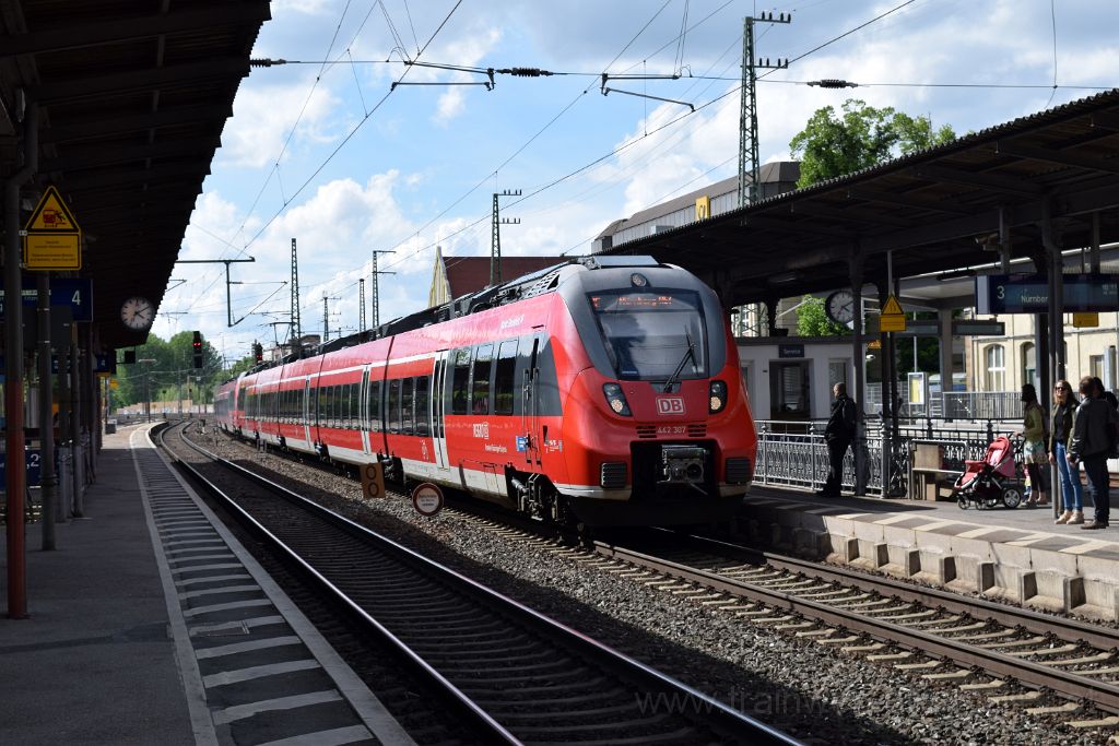 4455-0002-120517.jpg - DBAG 442.307 "Markt Ebensfeld" + 442.772 / Fürth Hbf 12.5.2017