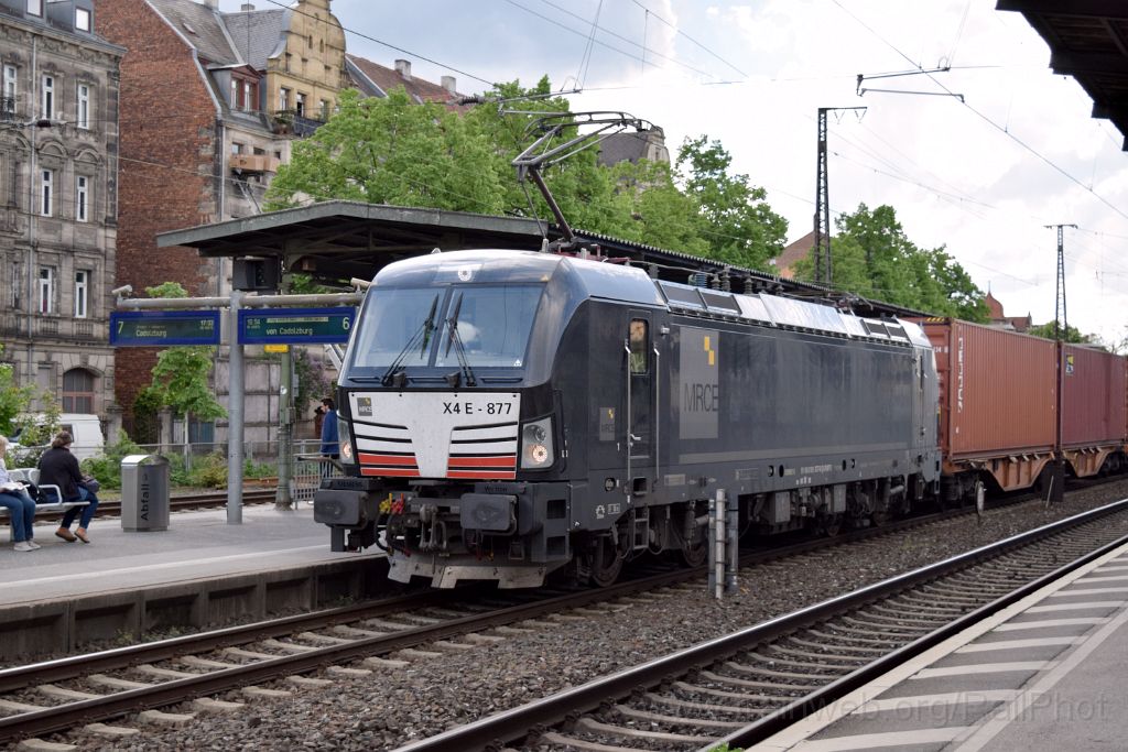 4457-0036-120517.jpg - MRCE X4E-877 / Fürth Hbf 12.5.2017