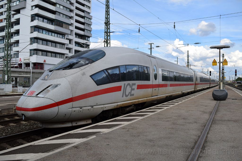 4460-0025-120517.jpg - DBAG ICE 403.051-6 "Herford" / Fürth Hbf 12.5.2017