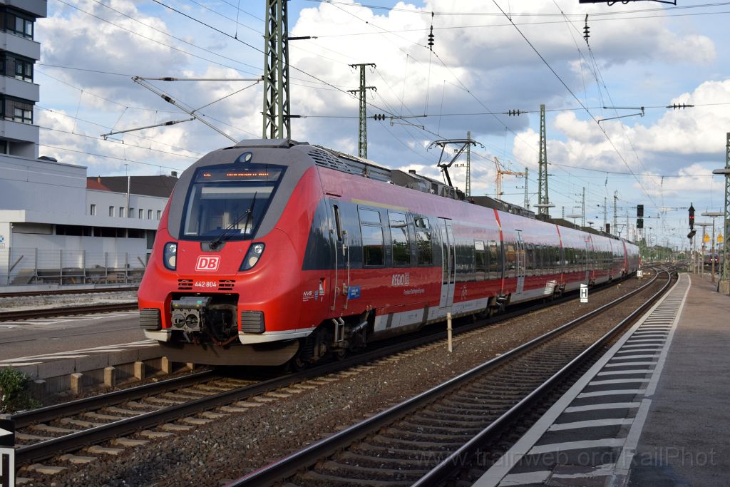 4464-0031-120517.jpg - DBAG 442.107 + 442.804 / Fürth Hbf 12.5.2017