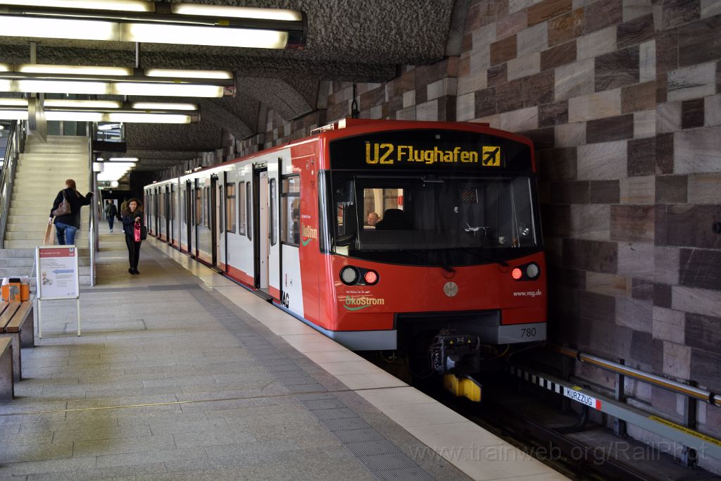 4468-0001-130517.jpg - VAG DT3.780 / Opernhaus 13.5.2017