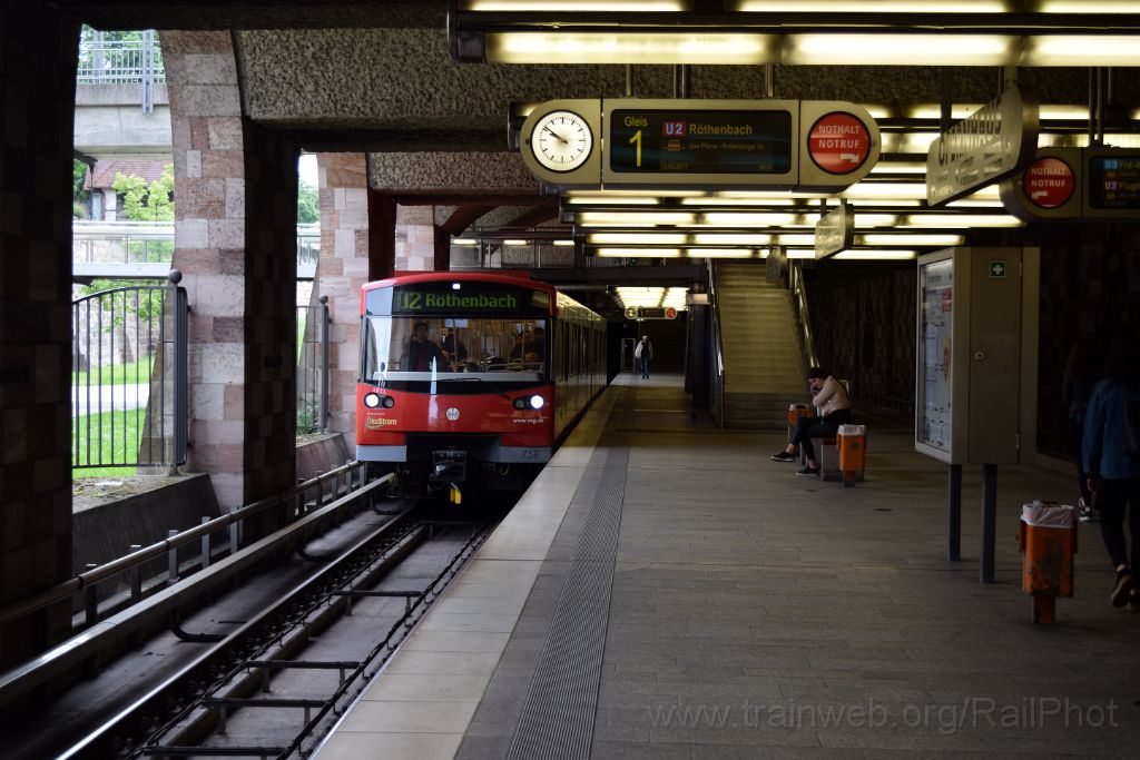 4468-0023-130517.jpg - VAG DT3.758 / Opernhaus 13.5.2017