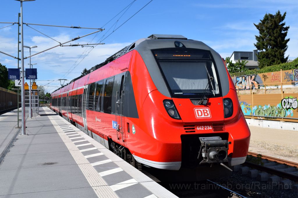 4474-0037-130517.jpg - DBAG 442.234 / Fürth-Unterfarrnbach 13.5.2017