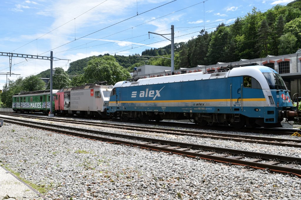 9171-0025-160624.jpg - WRS 183.003 + DSF Re 456.095-9 ''Degersheim'' + Makies BDe 576.049-1 ''Babette'' / Klus 16.6.2024