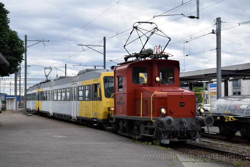 9177-0026-160624.jpg - DSF Te''' 130 + OeBB ES 10.221 + ET 10.121 / Oensingen 16.6.2024