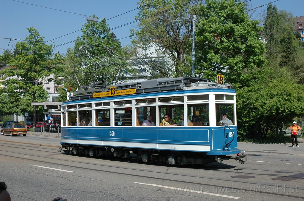 2098-0042-250411.jpg - StStZ Ce 4/4 1350 / Burgwies 25.4.2011