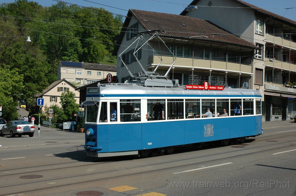 2099-0037-250411.jpg - VBZ Ce 4/4 1530 / Burgwies 25.4.2011
