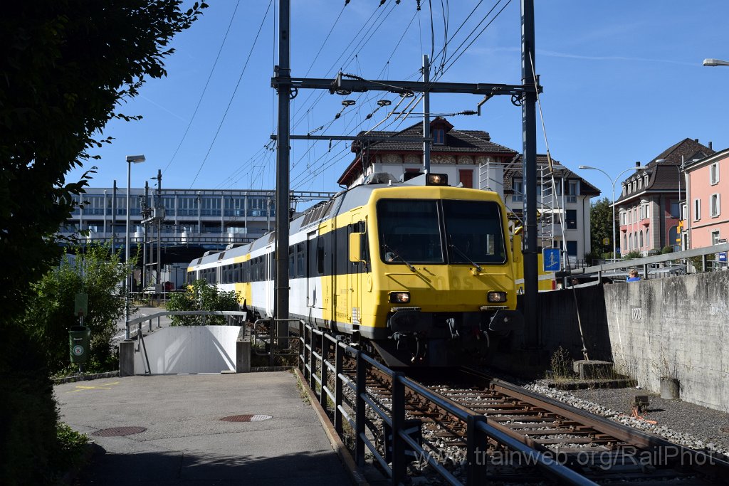 8750-0005-020923.jpg - OeBB ET 10.121 / Hochdorf (Alte Urswilstrasse) 2.9.2023