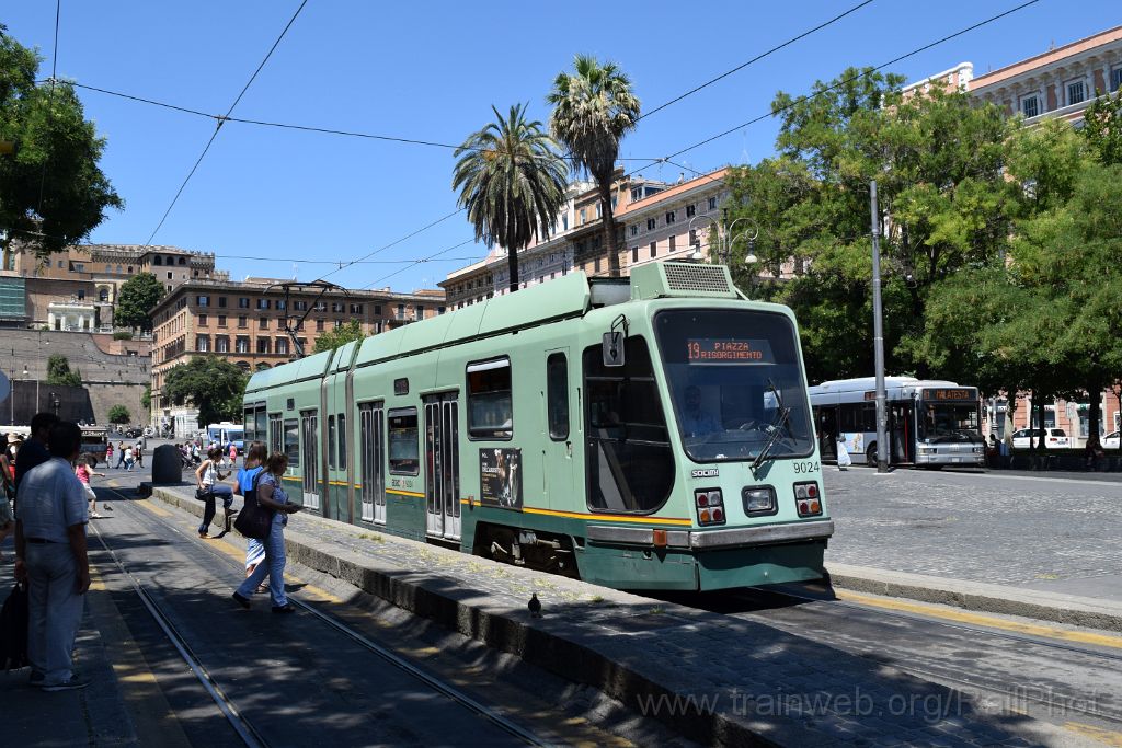 4023-0038-200716.jpg - ATAC 9024 / Piazza Risorgimento San Pietro 20.7.2016