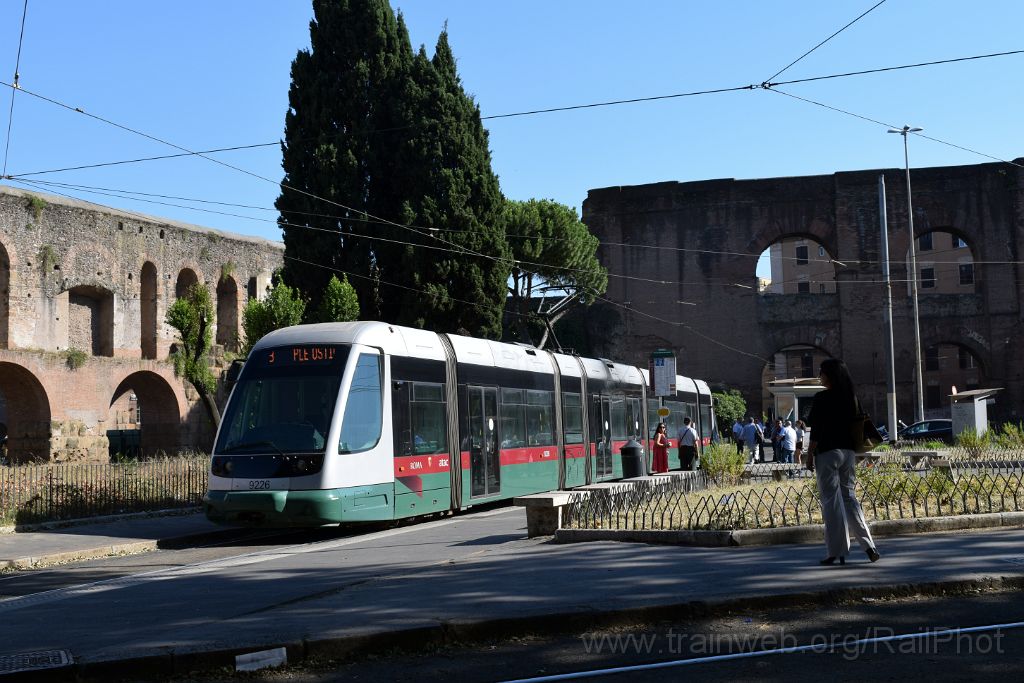 4024-0042-200716.jpg - ATAC 9226 / Piazza di Porta Maggiore 20.7.2016