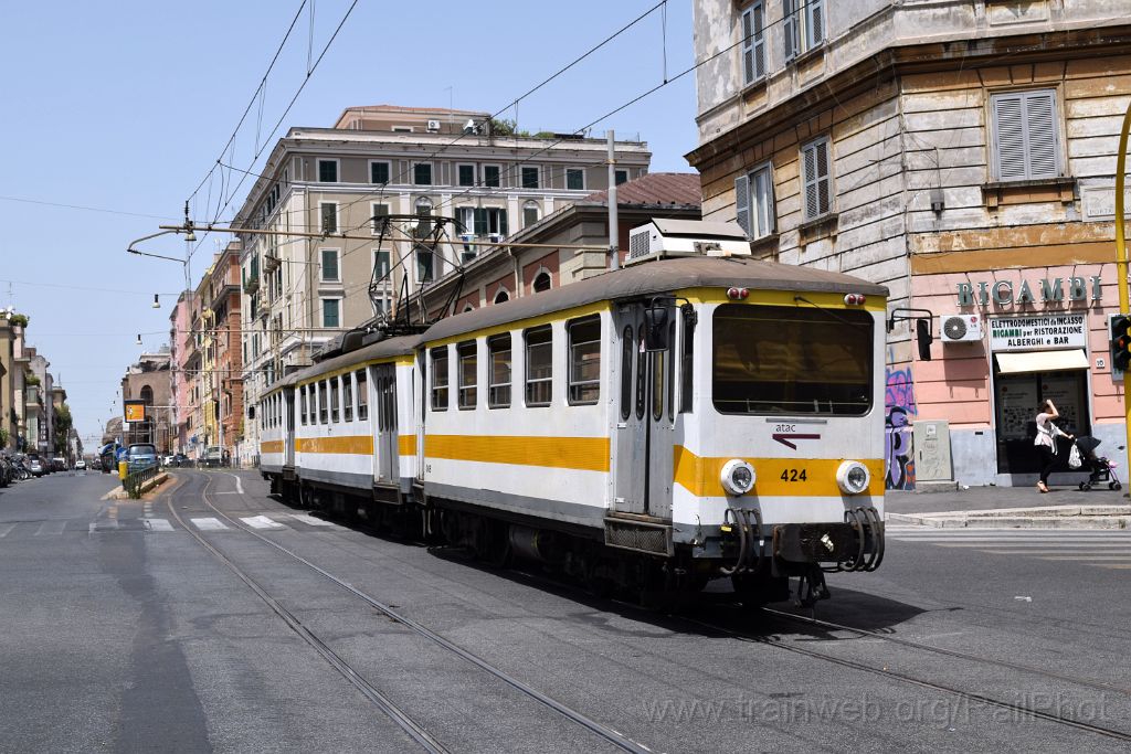 4025-0045-220716.jpg - ATAC No.424 / Piazza di Porta Maggiore 22.7.2016