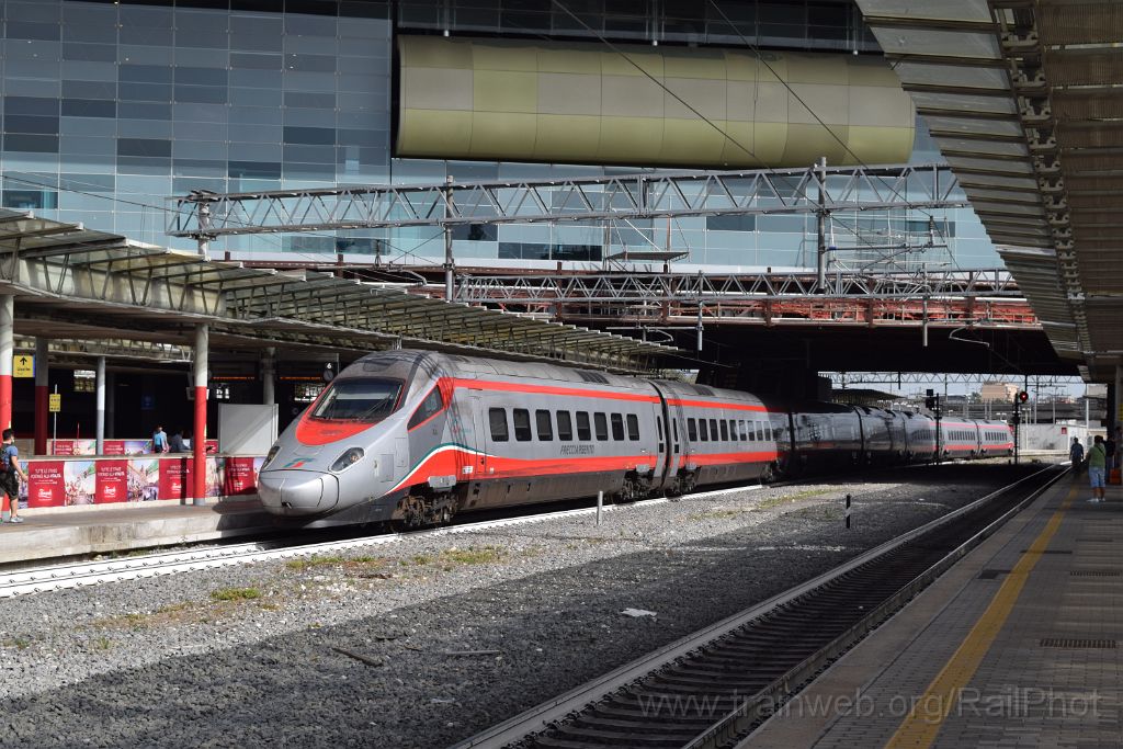 4027-0030-220716.jpg - FS ETR 600.110 / Roma Tiburtina 22.7.2016