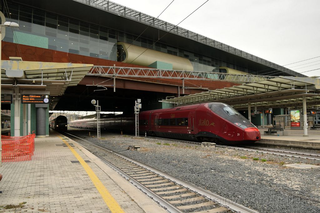 4036-0043-230716.jpg - NTV ETR 575.221 + FS ALe 426.050 / Roma Tiburtina 23.7.2016