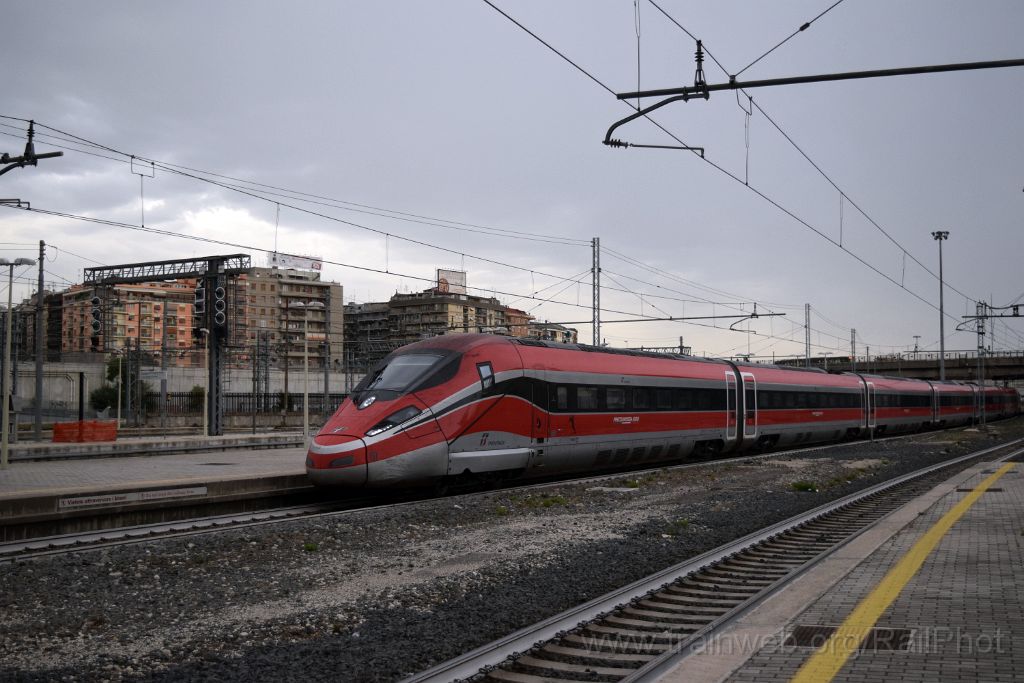 4038-0005-230716.jpg - FS ETR 400.807 / Roma Tiburtina 23.7.2016