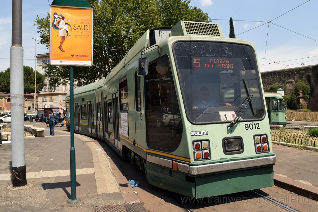 4045-0005-250716.jpg - ATAC 9012 / Piazza di Porta Maggiore 25.7.2016