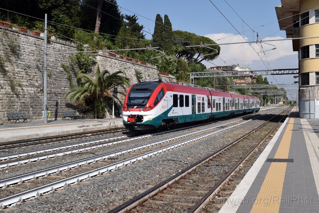 4047-0040-260716.jpg - FS ETR 425.045 / Roma Ostiense 26.7.2016