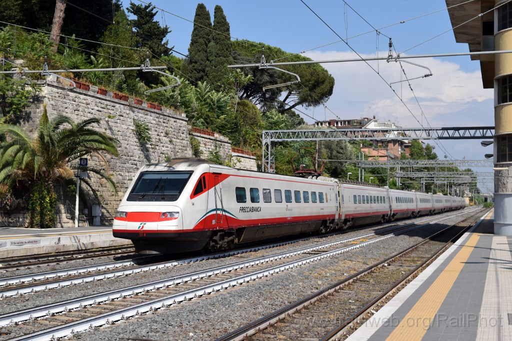 4048-0037-260716.jpg - FS ETR 460.053 / Roma Ostiense 26.7.2016