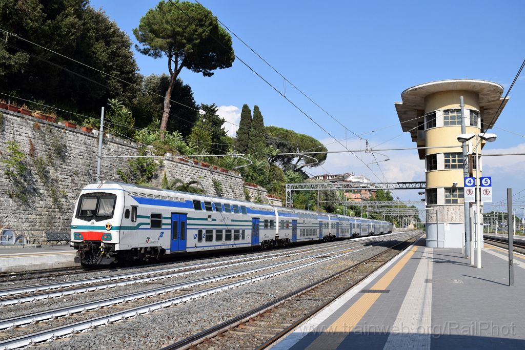 4051-0047-260716.jpg - FS npBH 50 83 86-78 086-2 / Roma Ostiense 26.7.2016