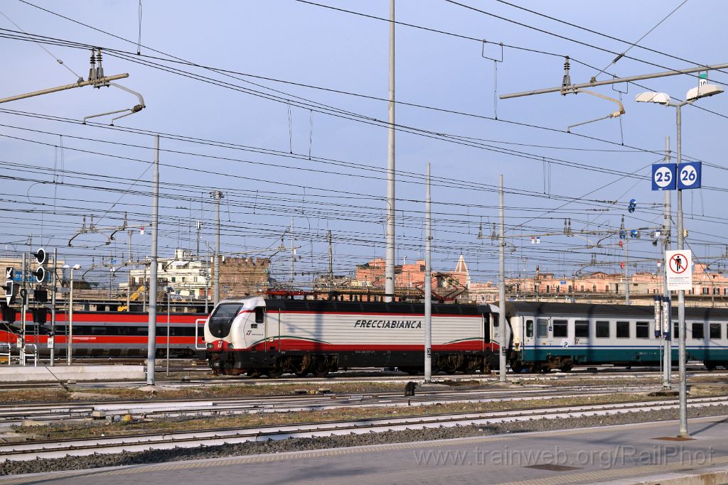 4057-0020-260716.jpg - FS E 402B.172 / Roma-Termini 26.7.2016