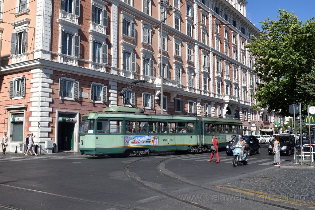 4058-0012-280716.jpg - ATAC 7023 / Piazza Risorgimento San Pietro 28.7.2016