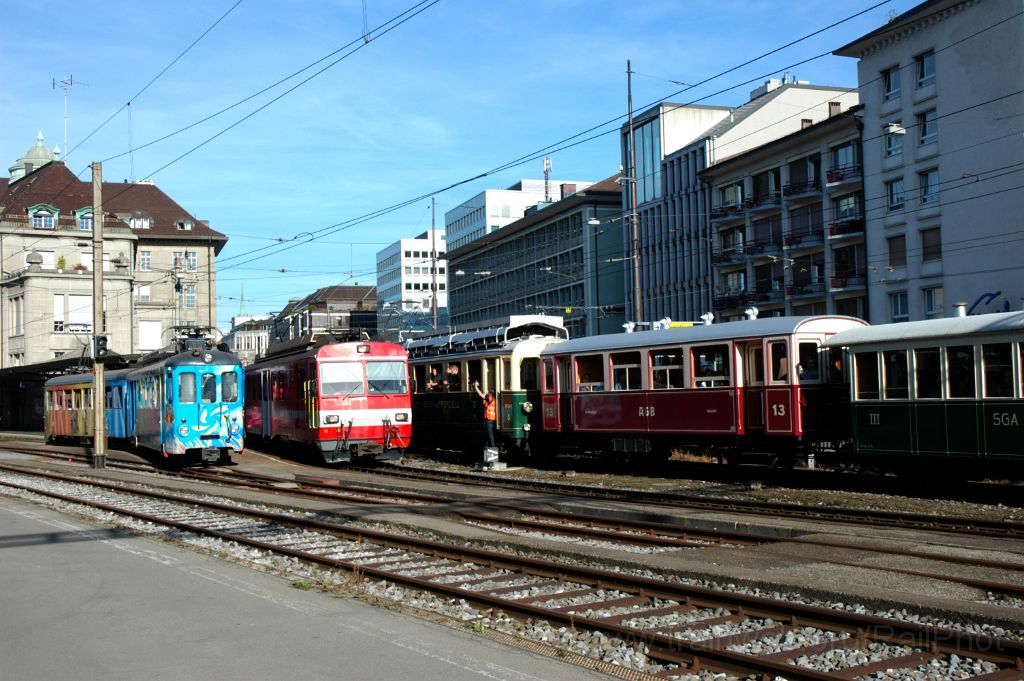 3305-0029-280914.jpg - SGA BCFeh 4/4 5 + AB BDeh 4/4 11 "St.Gallen" + TB BDe 4/4 7 "Ostwind" / St.Gallen 28.9.2014